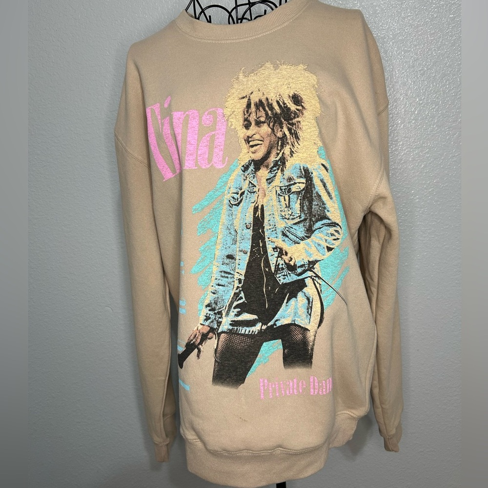 Graphic Oversized Sweatshirt “1984” Sleeve | Iconic Print | Size M